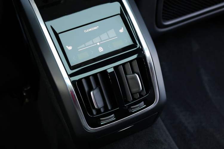 Used Volvo S90 2018 T5 Zhiya Edition
