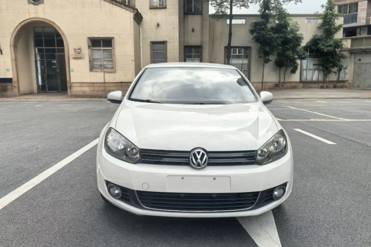 Used Volkswagen Golf 2012 1.6L Automatic Fashion Model

