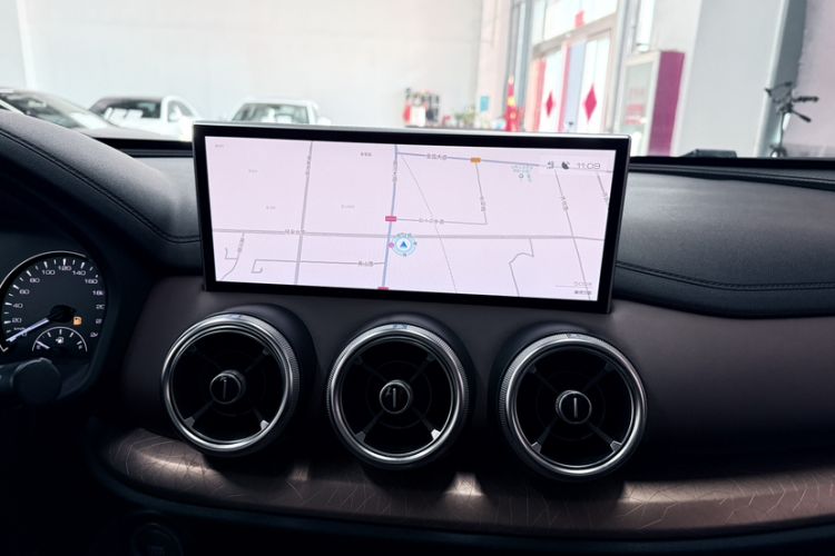 Used Wey VV5 2020 1.5T Two-Wheel Drive Color Pioneer
