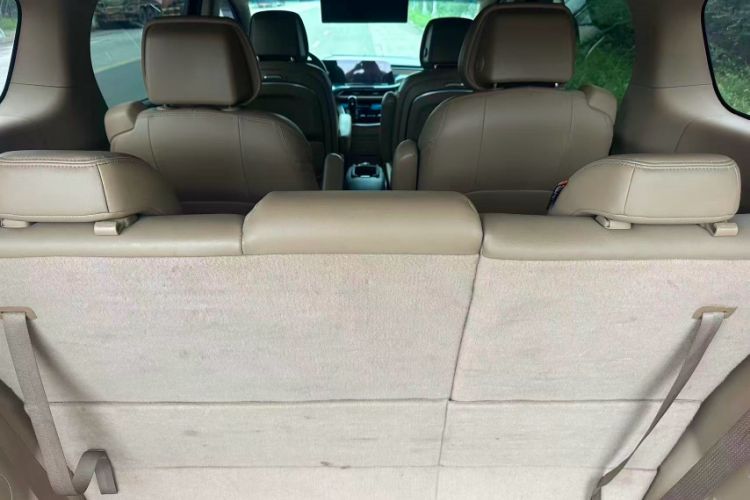 Used Buick GL8 2021 ES Land Cruiser 653T Luxury Edition
