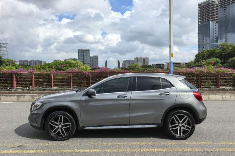 Used Mercedes-Benz GLA 2015 GLA 220 4MATIC Fashion Model