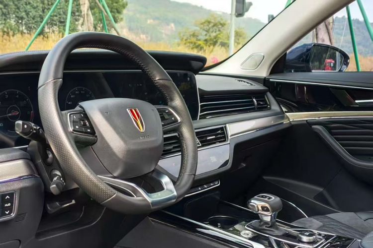 Used Hongqi HS5 2022 Revised Version 2.0T Smart Connect Flagship Edition