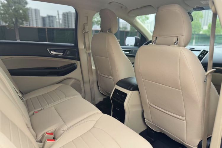 Used Ford Edge 2015 2.0T GTDi Two-Wheel-Drive Elite Edition
