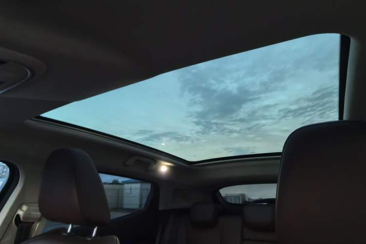 Used Wey VV5 2017 2.0T Flagship Edition
