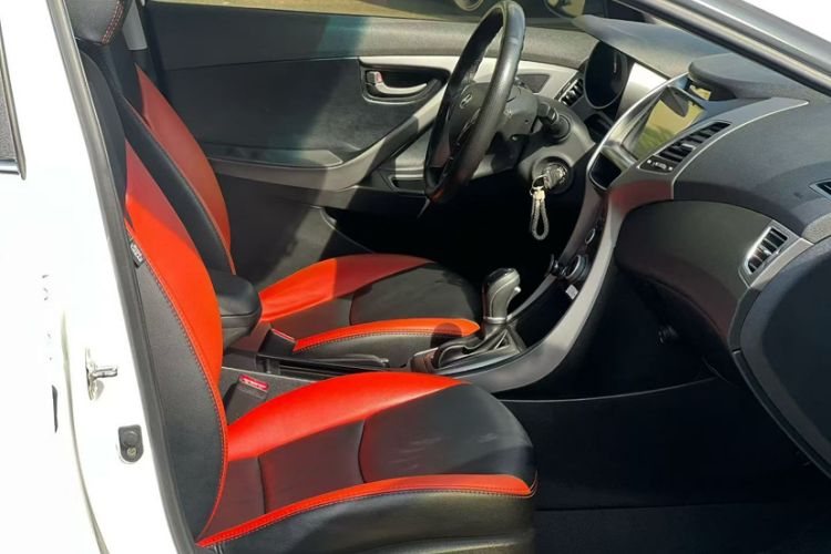 Used Hyundai Elantra 2016 1.6L Automatic Smart Version