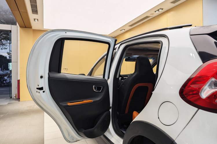 TDK.VehicleDetails.img