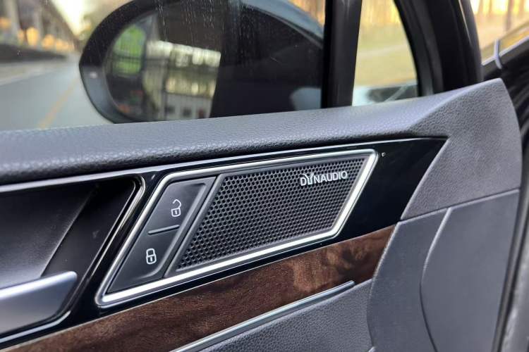 Used Volkswagen Magotan 2019 330TSI DSG Luxury Version China VI Standard