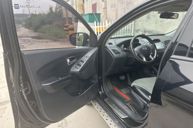 Used Hyundai ix35 2015 2.0L Automatic 2WD Comfort Edition China IV Standard
