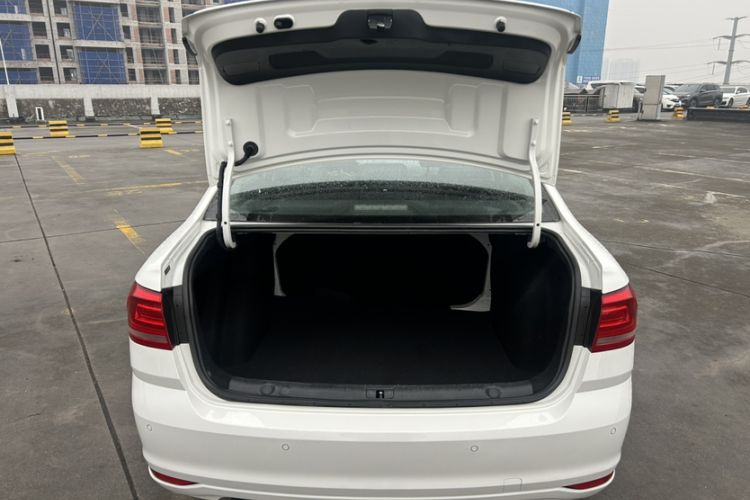 Used Volkswagen Lavida 2015 230TSI DSG Comfort Edition