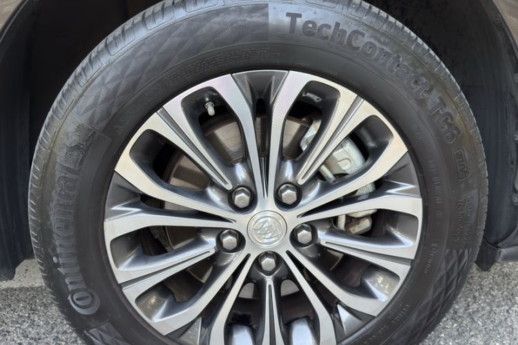 Used Buick GL8 2021 Land Cruiser Executive 652T Premium Model
