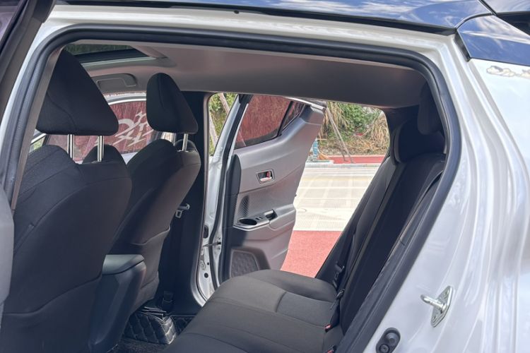 Used Toyota IZOA 2021 2.0L Enjoy Edition
