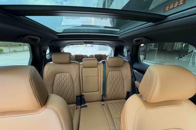 Used BYD Tang New Energy 2023 DM-i Champion Edition 112KM Prestige Model