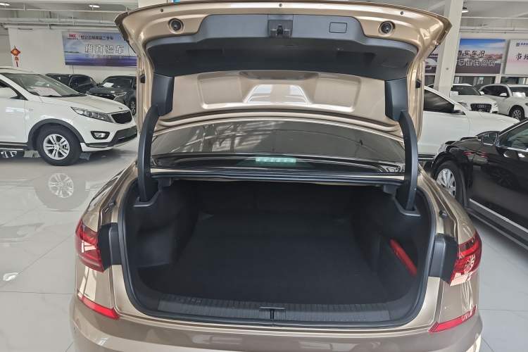 Used Volkswagen Passat 2022 330TSI Starry Elite Edition Custom Version
