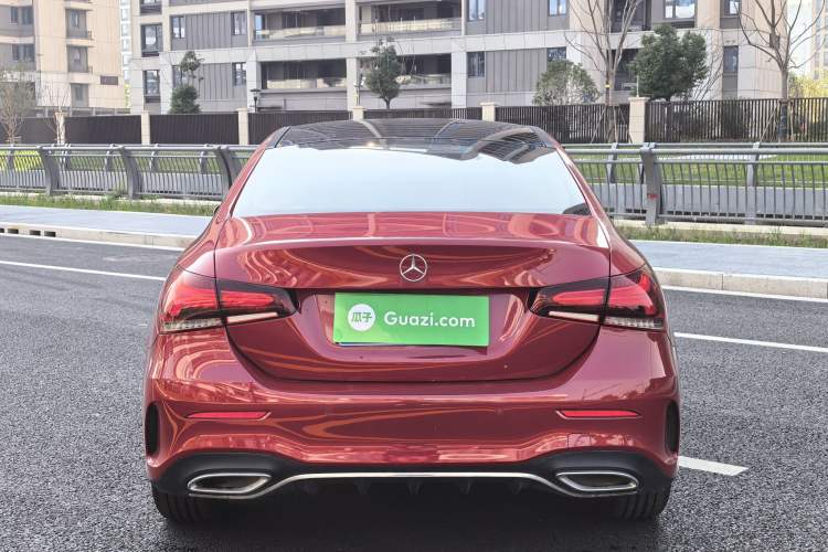 Used Mercedes-Benz A-Class 2022 Second Facelift A 200 L Sport Sedan Fashion Version
