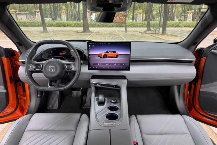 Used Zeekr 001 2025 WE Edition 100 kWh Rear-Wheel Drive