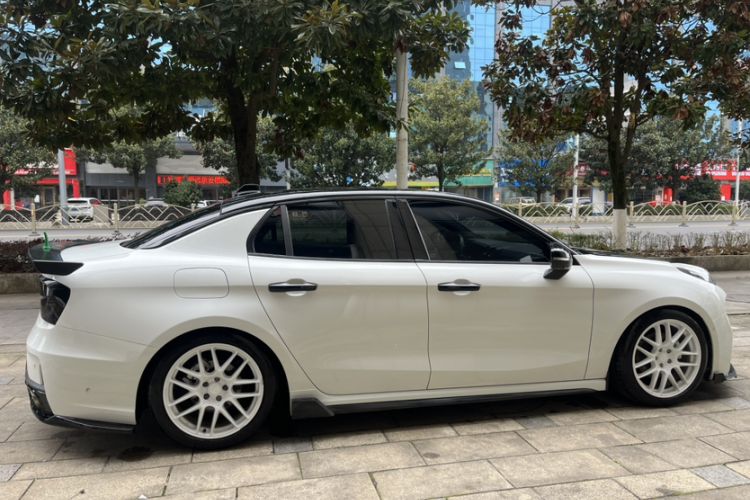 Used Lynk & Co 03 2022 1.5TD DCT JingPro
