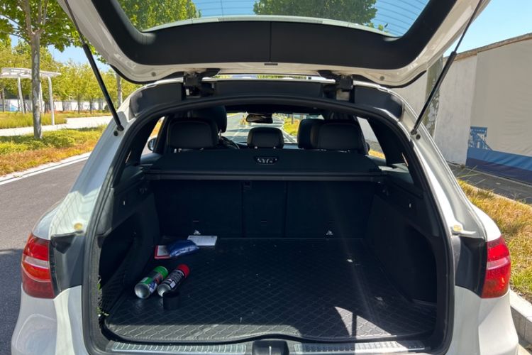 Used Mercedes-Benz GLC 2016 GLC 300 4MATIC Dynamic Model
