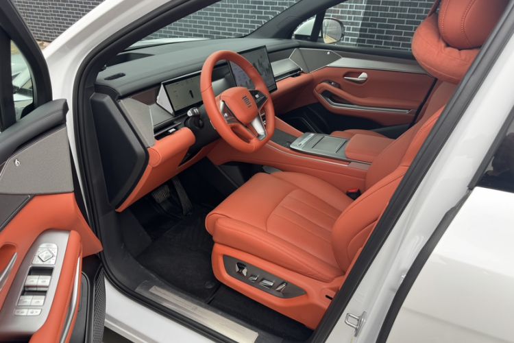 Used BYD Tang L 2025 DM 200KM Four-Wheel Drive LiDAR Flagship Model
