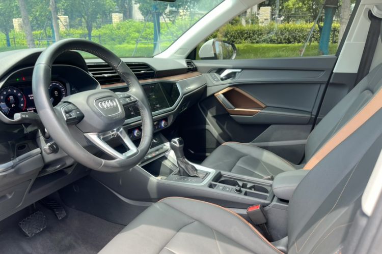 Used Audi Q3 2020 35 TFSI Fashionable and Elegant Model
