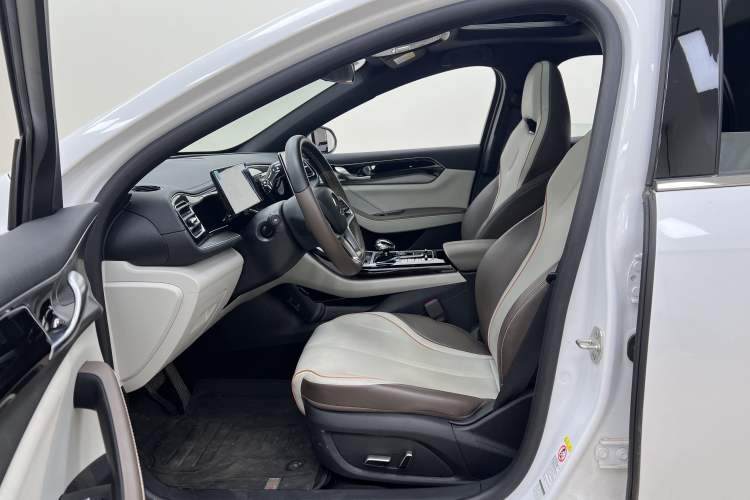 Used BYD Qin PLUS 2024 Honor Edition EV 510KM Beyond Model
