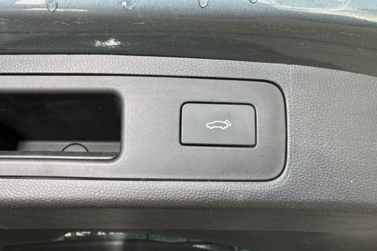 Used Geely Auto Haoyue 2020 1.8TD DCT Flagship 7-Seater
