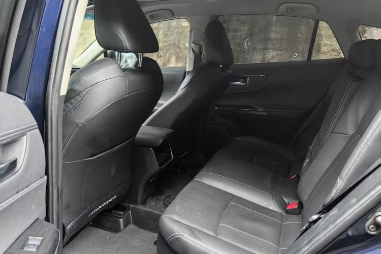 Used Toyota Harrier 2022 Dual-Engine 2.5L CVT Two-Wheel Drive Luxury Edition