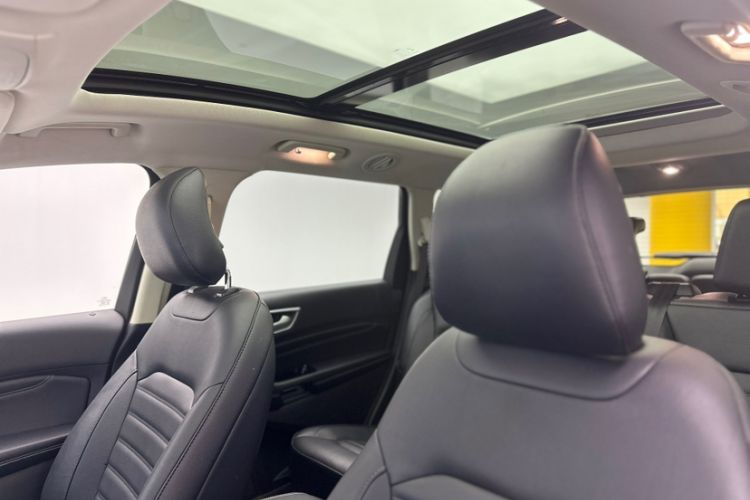 Used Ford Edge 2018 EcoBoost 245 Two-Wheel-Drive Titanium 7-Seater China V Standard
