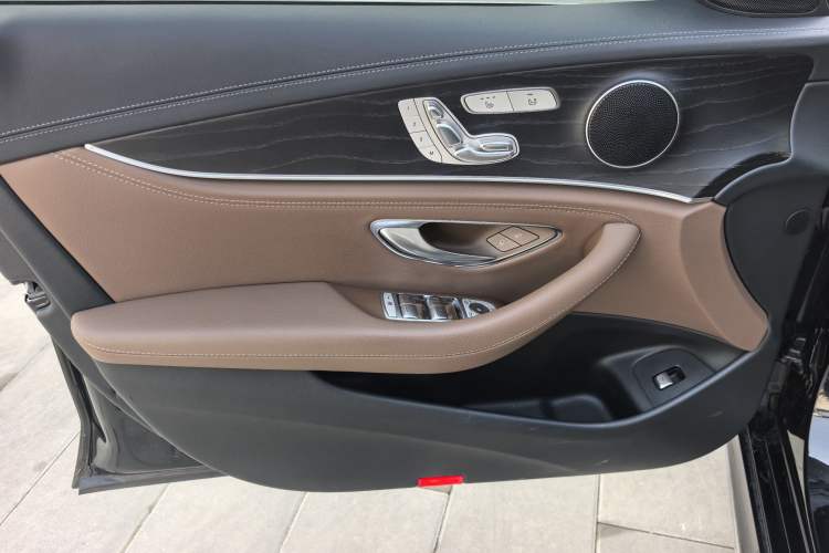 Used Mercedes-Benz E-Class 2016 E 300 L Sporty and Stylish Model