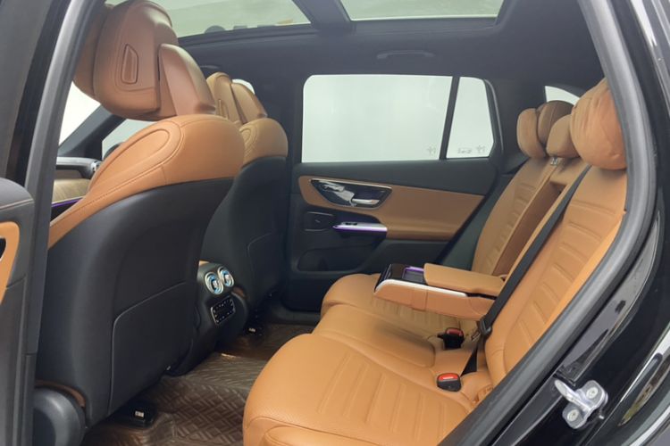 Used Mercedes-Benz GLC 2024 GLC 300 L 4MATIC Dynamic Edition 5-seater
