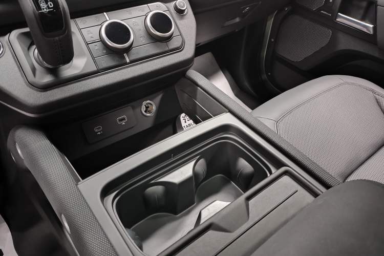 Used Land Rover Defender 2023 110 3.0T P400 75th Anniversary Legend Edition
