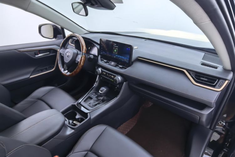 Used Toyota Wildlander 2024 2.0L CVT Two-Wheel Drive Urban Edition
