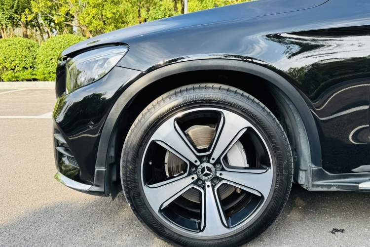 Used Mercedes-Benz GLC 2019 GLC 300 L 4MATIC Dynamic Model
