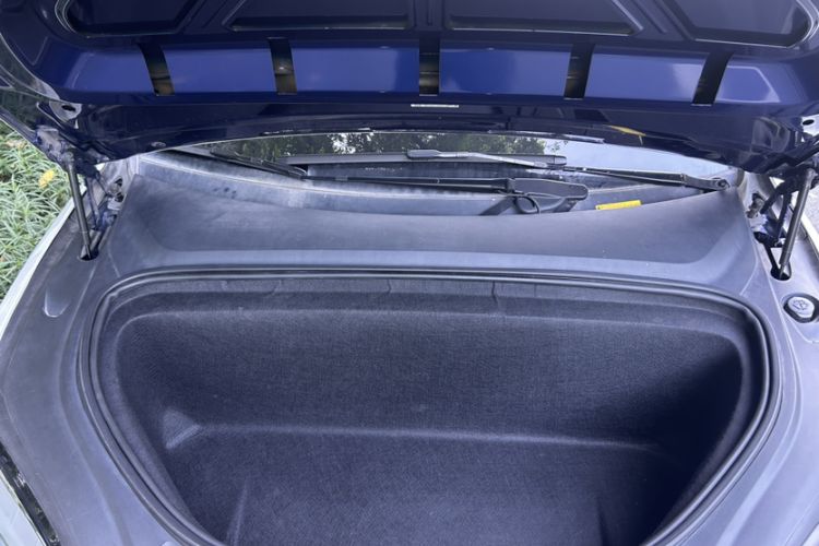 Used Tesla Model X 2019 Long-Range Version
