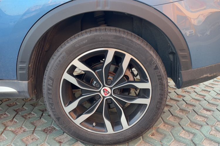 Used Roewe RX5 2016 20T Two-Wheel Drive Automatic Internet Smart Edition
