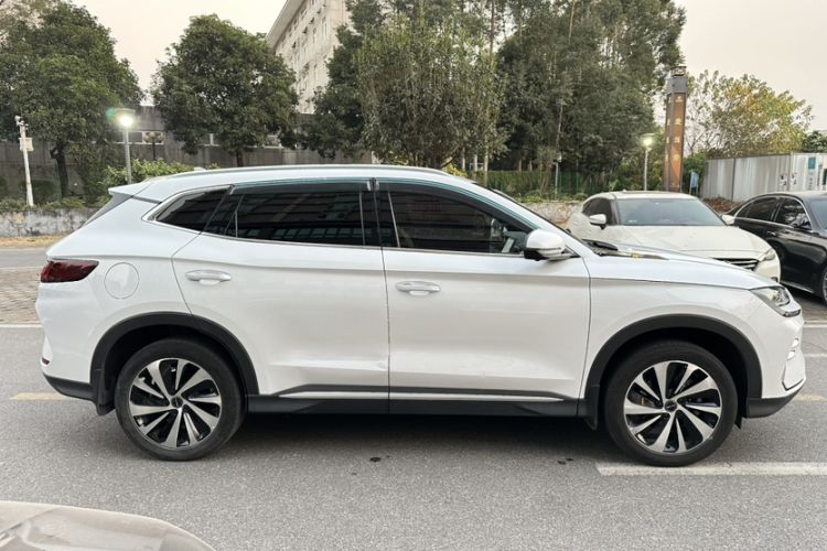 Used BYD Song PLUS New Energy 2024 Honor Edition EV 520km Premium Model