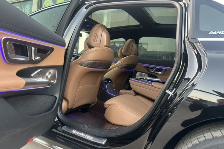 Used Mercedes-Benz E-Class 2025 Facelift E 300 L Luxury Edition
