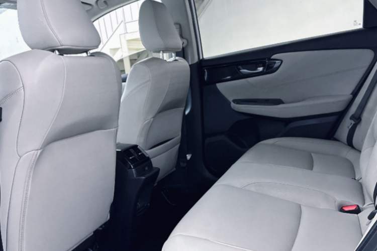 Used Honda Envix 2022 180TURBO CVT Enjoy Edition