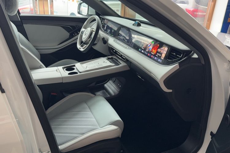 Used VOYAH FREE 2025 318 318 km Rear-Drive Touring Edition
