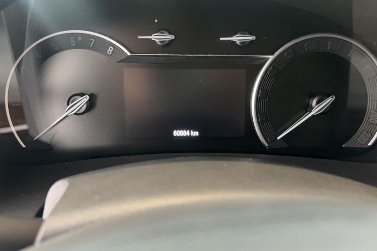 Used Buick GL8 2017 ES 28T Comfort Model China V Standard
