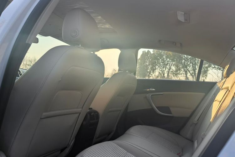 Used Buick Regal 2015 2.0L Leading Fashion Edition
