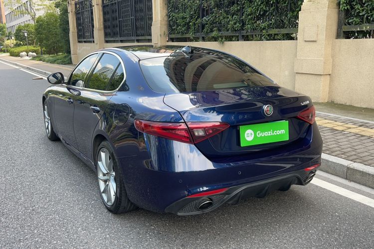 Used Alfa Romeo Giulia 2017 2.0T 200HP Luxury Edition