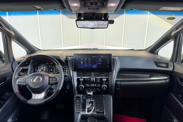 Used Lexus LM 2020 300h Four-Seat Grand Edition
