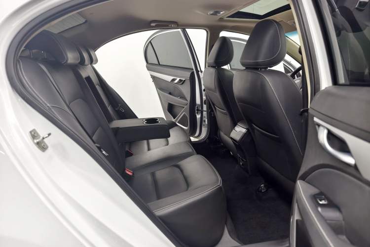 Used Geely Auto Emgrand 2018 1.5L CVT Upward Connect Edition
