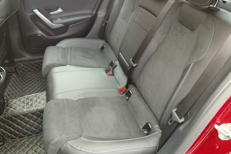 Used Mercedes-Benz A-Class 2020 Restyled A 200 L Sport Sedan Fashion Version
