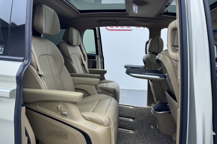 Used Buick GL8 2021 ES Landtrek 653T Luxury Model
