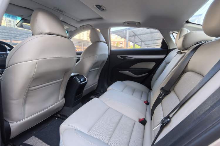 Used Geely Auto Binray 2018 14T CVT Binyi Edition
