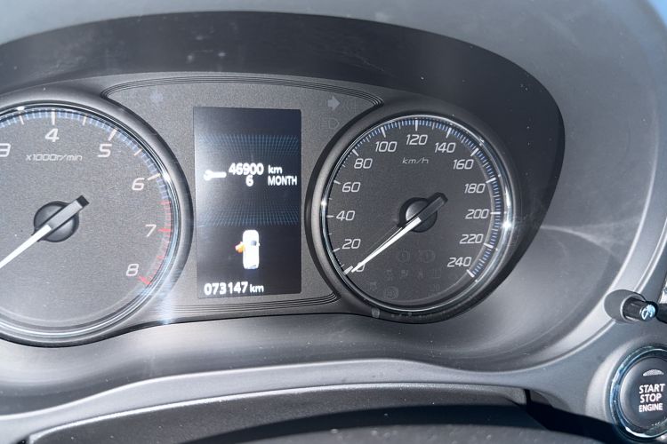 Used Mitsubishi Outlander 2019 2.0L Two-Wheel Drive Comfort Edition 5 Seats China VI Standard
