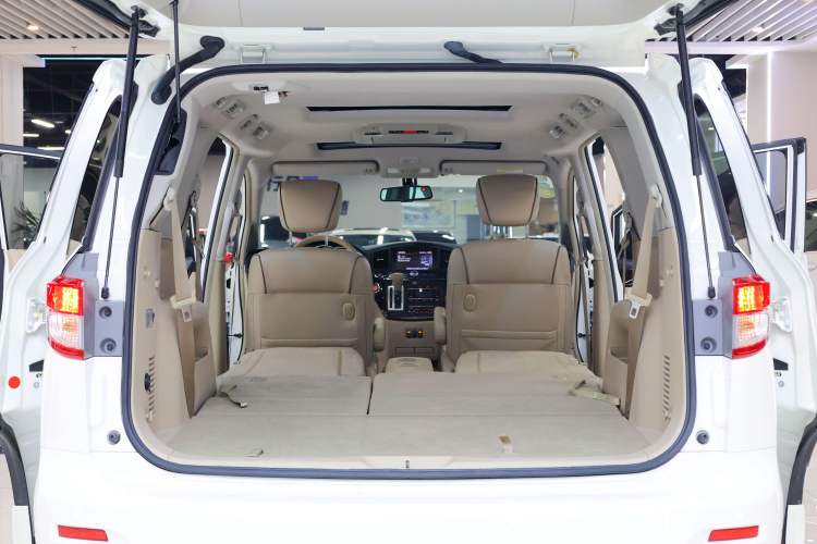 Used Nissan Quest 2015 3.5L SL
