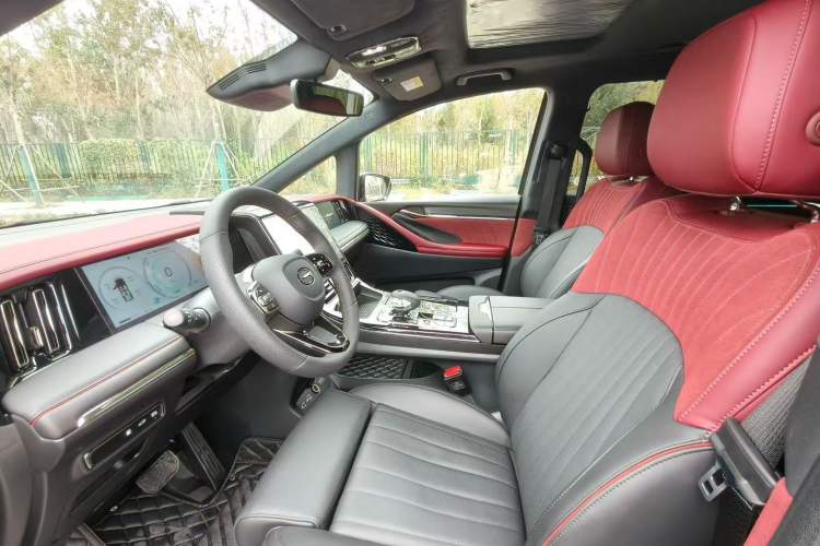 Used GAC Trumpchi M8 2025 Zongshi Series Super Hybrid Edition