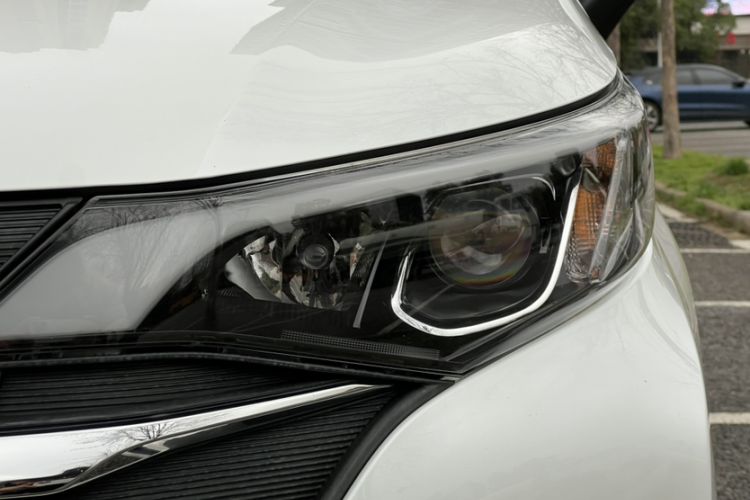 Used GAC Trumpchi M6 2021 270T DCT Elite Edition (7-seater)